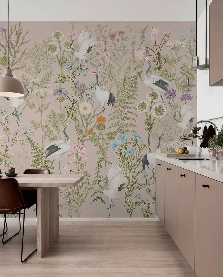 Fotobehang Elegante kraanvogels tussen levendige bloemen w00380
