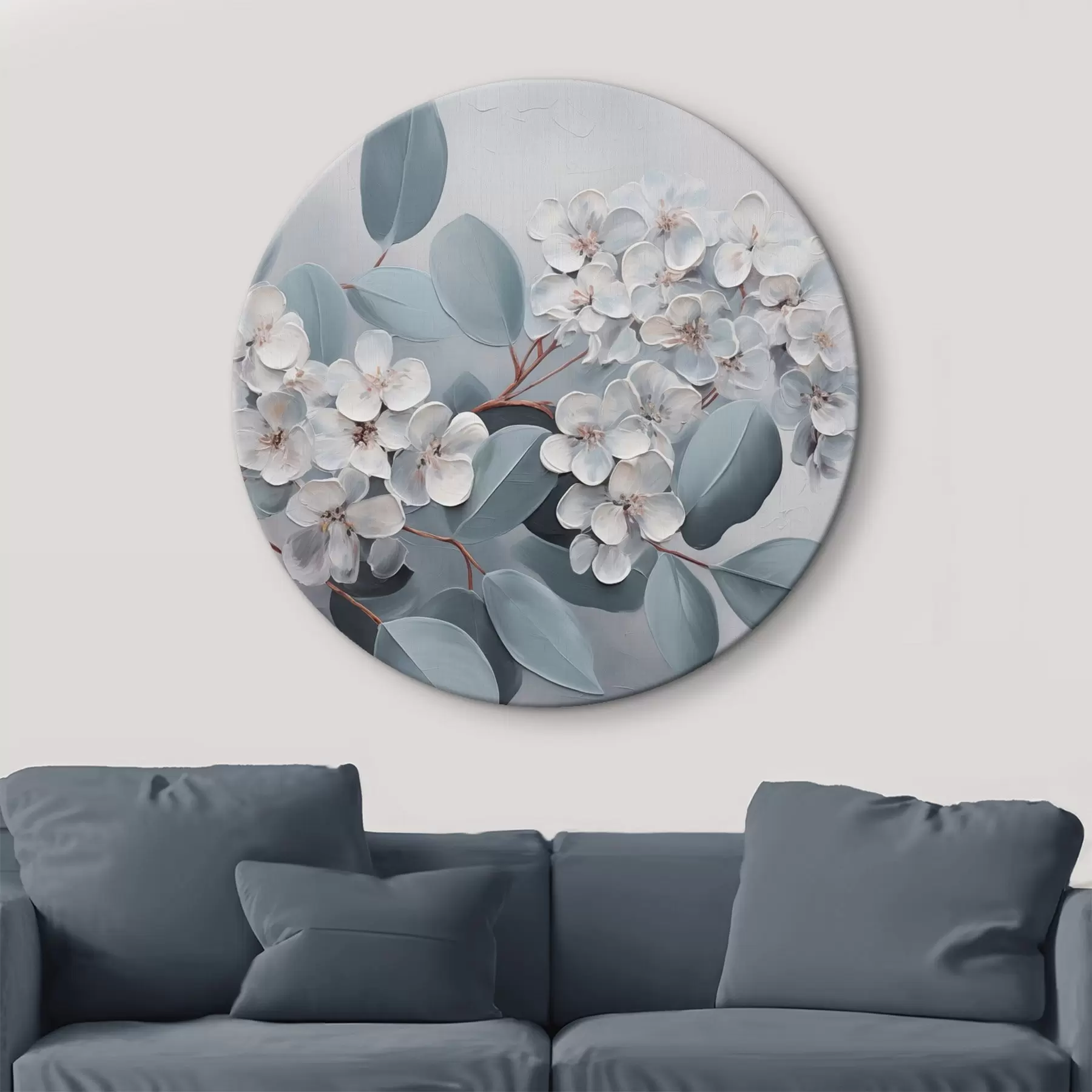  Schilderijen Een tak witte hortensia bloemen in volle bloei, met blauwe bladeren op een lichtgrijze achtergrond, olieverfschilderij stijl r43391