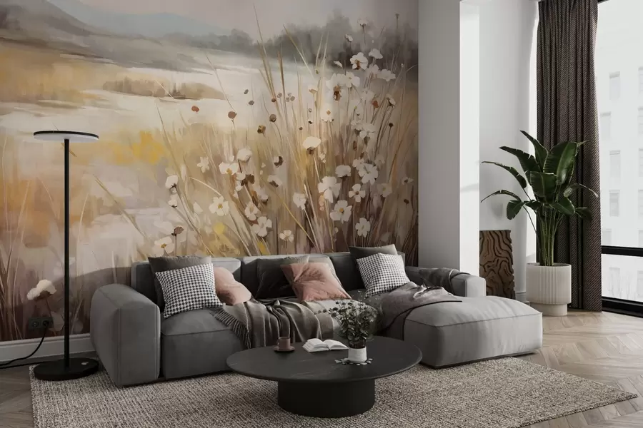 Fotobehang Veld met hoog gras en witte margrieten, bomen op de achtergrond, onder een bewolkte hemel, landschap met structuur, zachte penseelstreken w09139