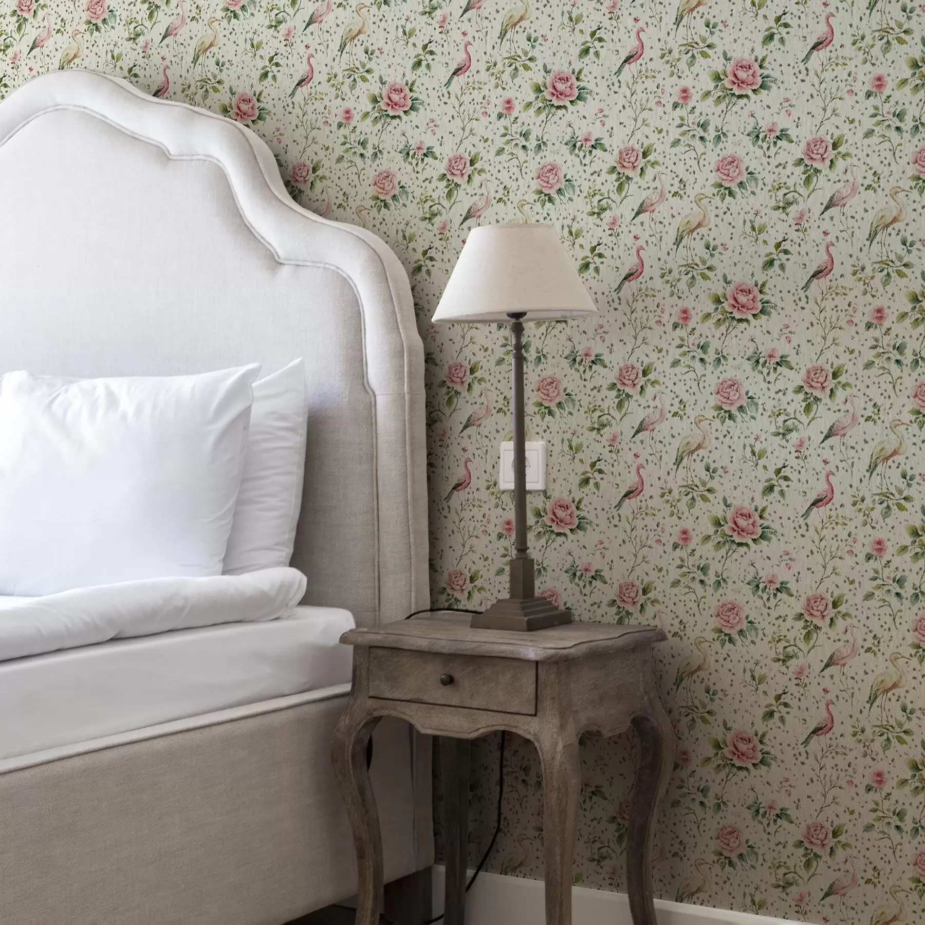 Fotobehang Pastelroze rozen en vogels in shabby chic stijl a00201