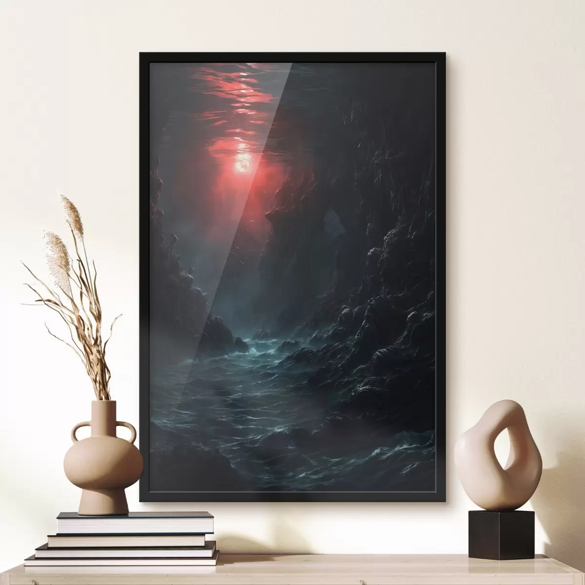 Poster Donkere zeekloof met rood licht van boven f44870