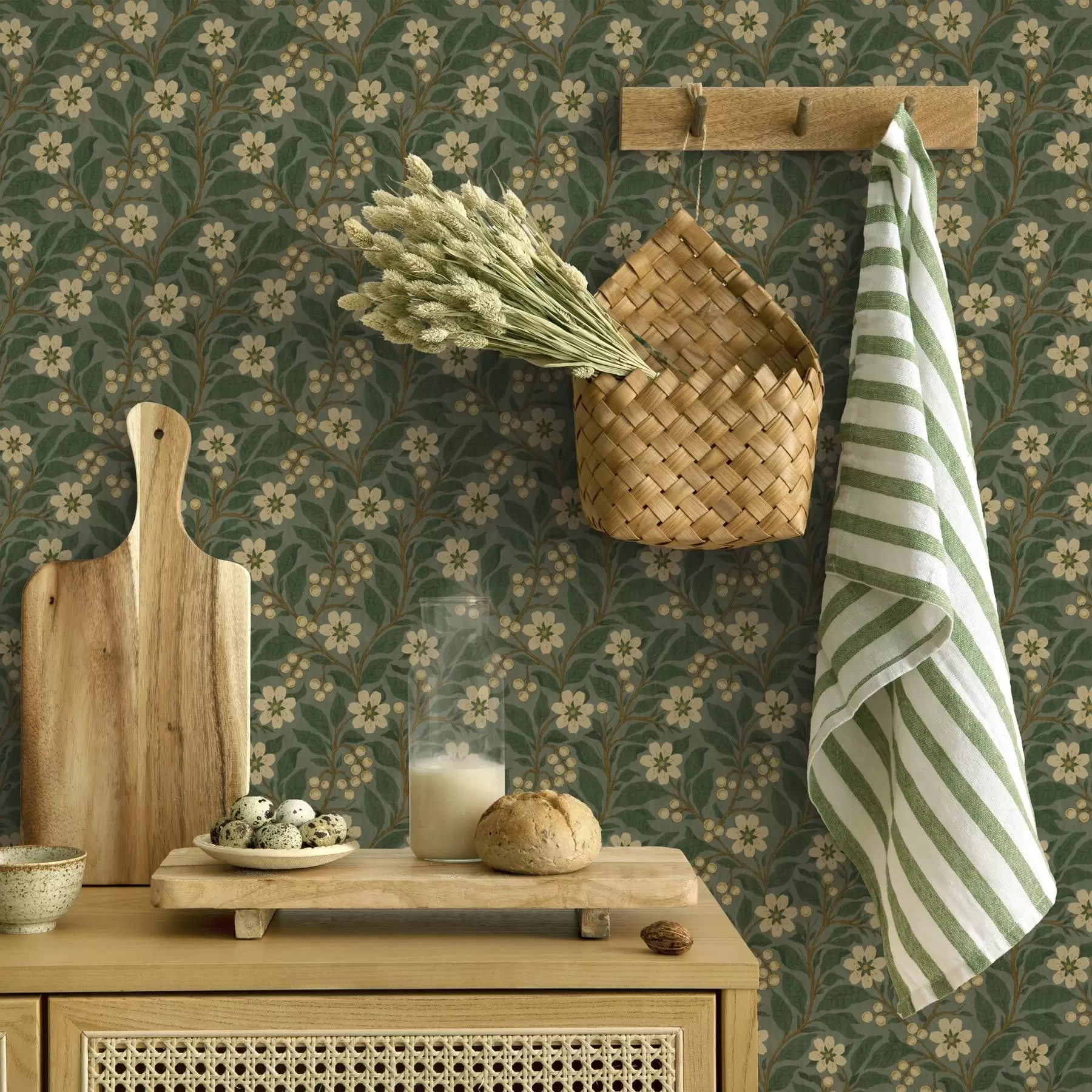 Fotobehang Gele bloemen en bessen op een groene achtergrond a00242
