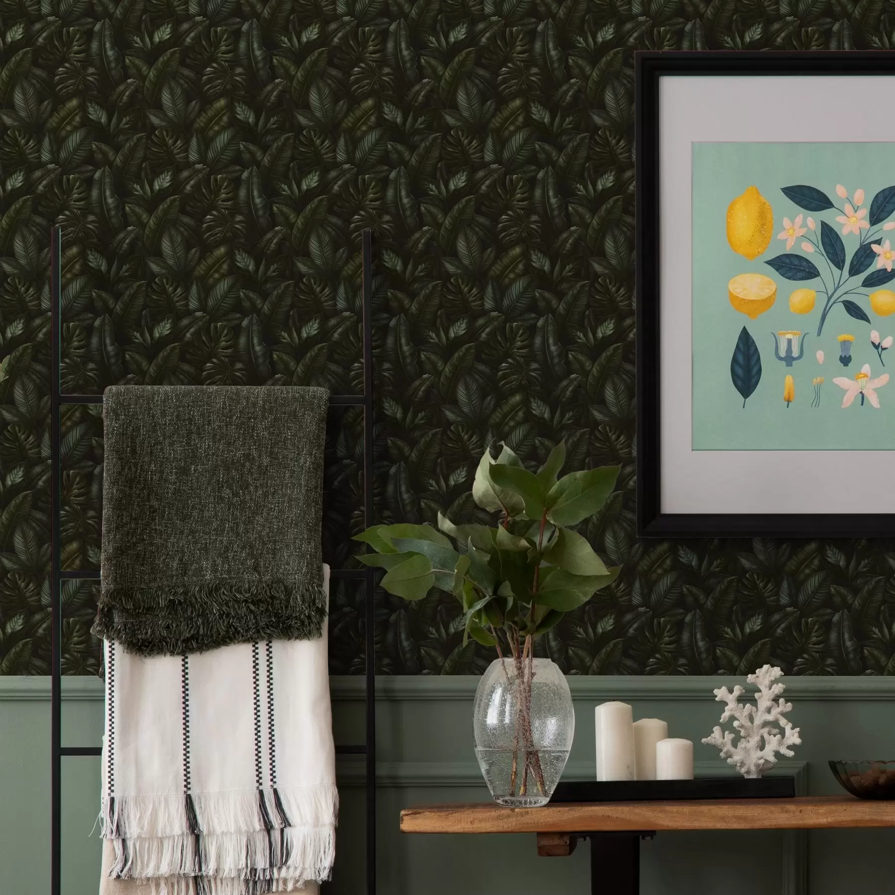 Fotobehang Donkere junglebladeren met diepgroene tinten a00251