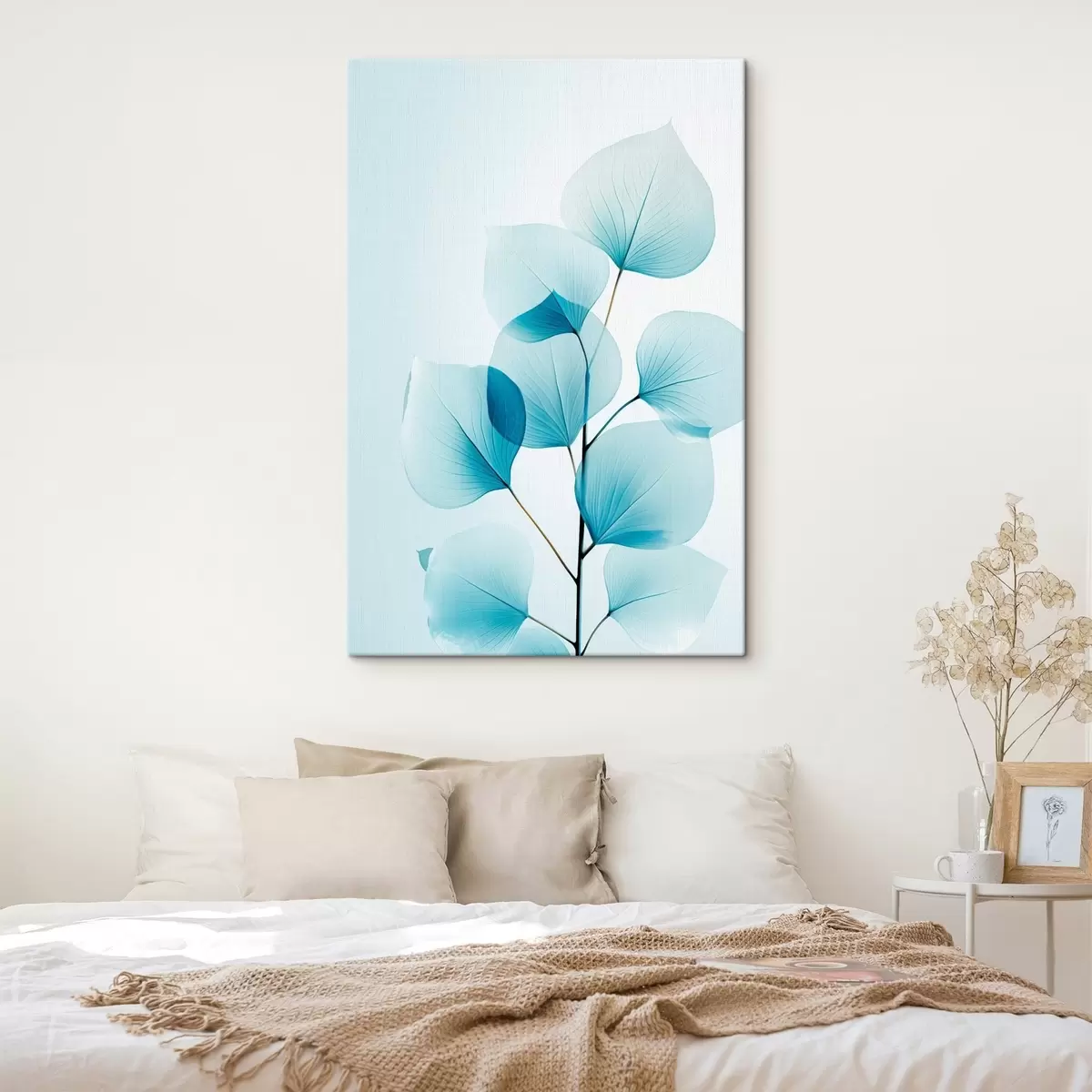  Schilderijen Tak met doorschijnende blauwe bladeren, fijne nerven zichtbaar, lichte en rustige compositie, minimalistische esthetiek s45175