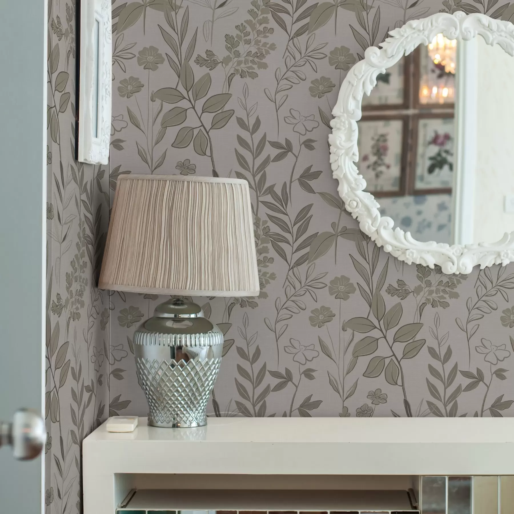 Fotobehang Schetsmatige wilde bloemen in natuurlijke tinten a00432