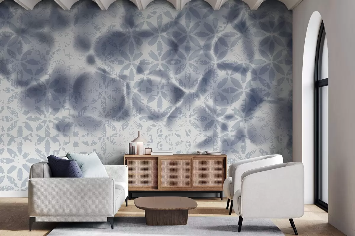 Fotobehang Abstract getextureerde kunst met blauwe bloemenprint, vervaagd en onscherp effect, waardoor een zachte en dromerige sfeer ontstaat w09322