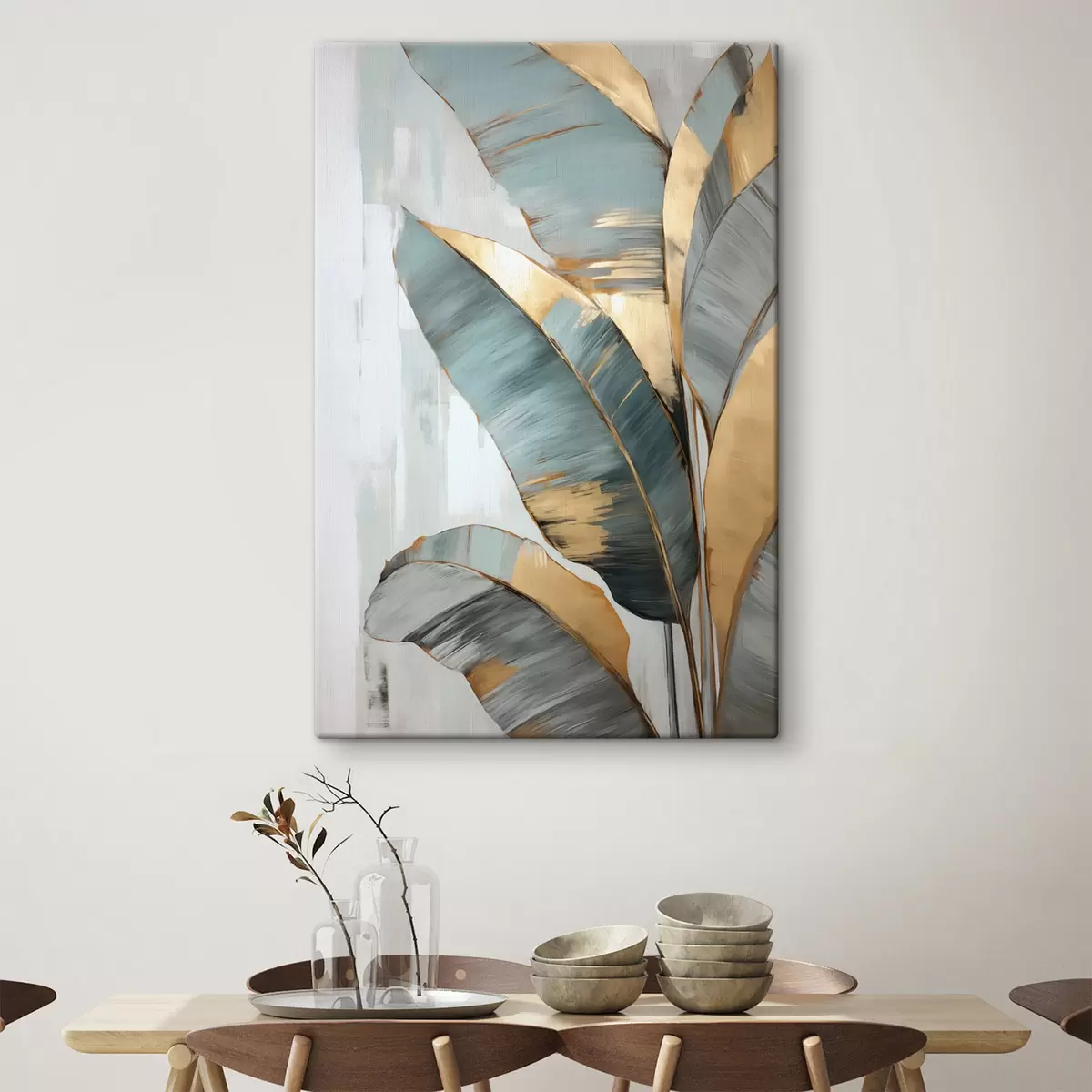  Schilderijen Een set gedempte blauwe, grijze en gele bananenbladeren met zichtbare penseelstreken, op een witte abstracte achtergrond s45551