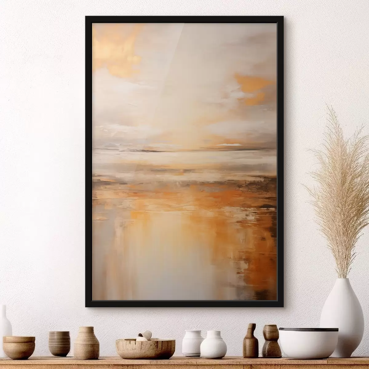 Poster Een abstract schilderij van een strandlandschap met een kalme oceaan, oranje zand en een bewolkte lucht met zon f45567