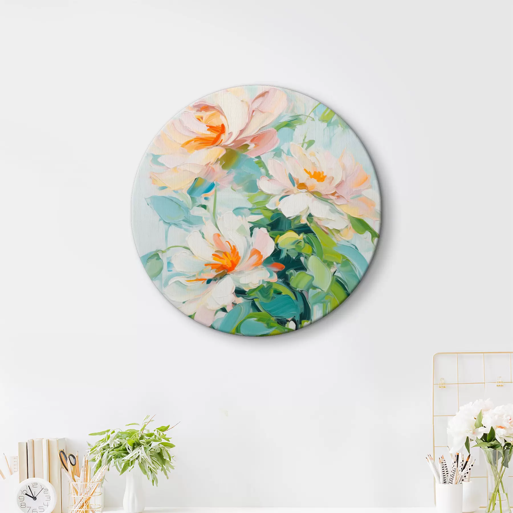  Schilderijen Witte en pastel perzik bloemen, groene bladeren, zachte penseelstreken olieverf imitatie, lichtblauwe achtergrond r45550