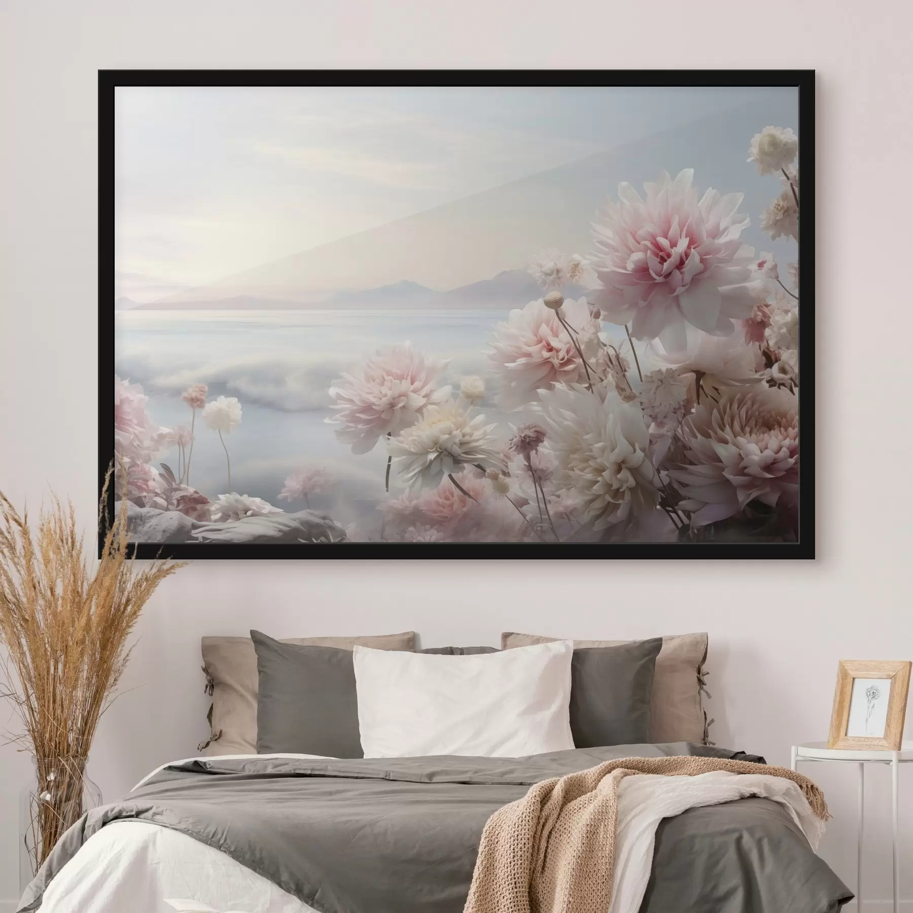 Fotobehang Delicate roze bloemen aan zee bij zonsopgang f45496
