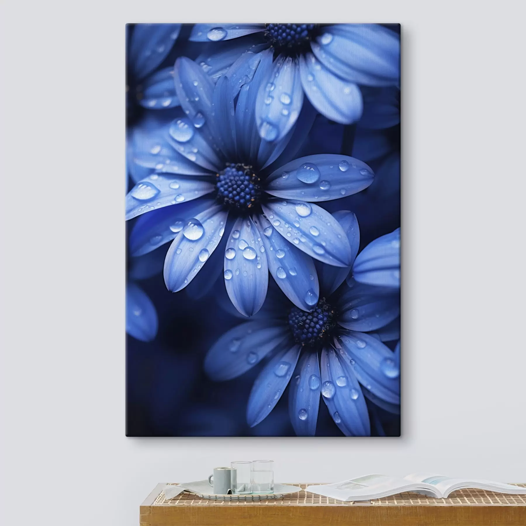  Schilderijen Blauwe bloem met waterdruppels op de bloemblaadjes s45499