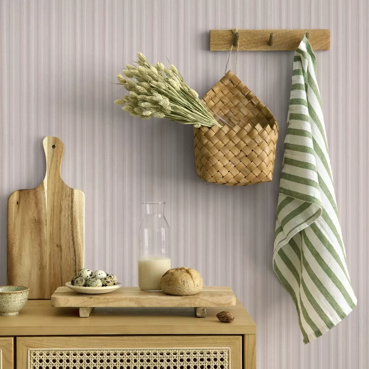 Behang Lichtroze strepen met een zacht verloop a00511v1