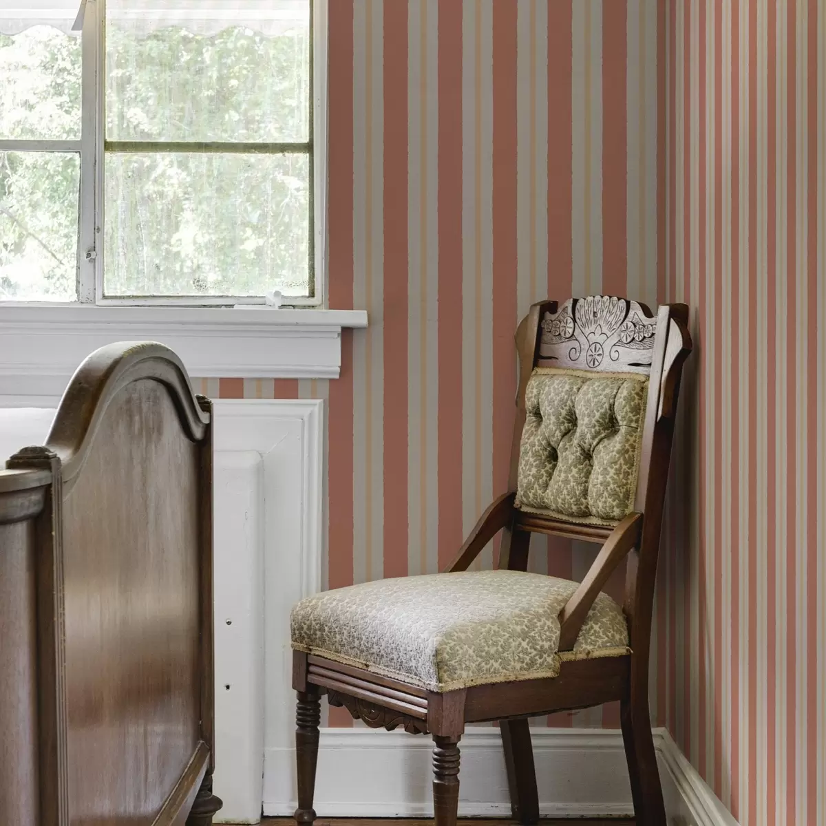 Behang Heldere terracotta strepen met beige accenten a00515