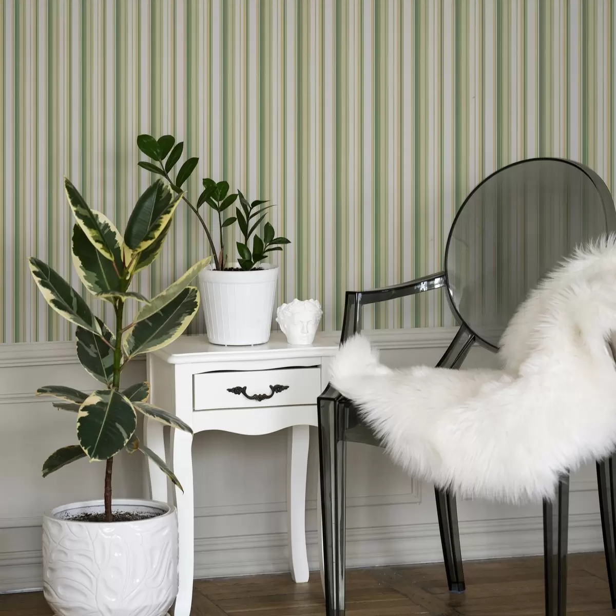 Behang Groene en beige strepen met gele accentlijnen a00531