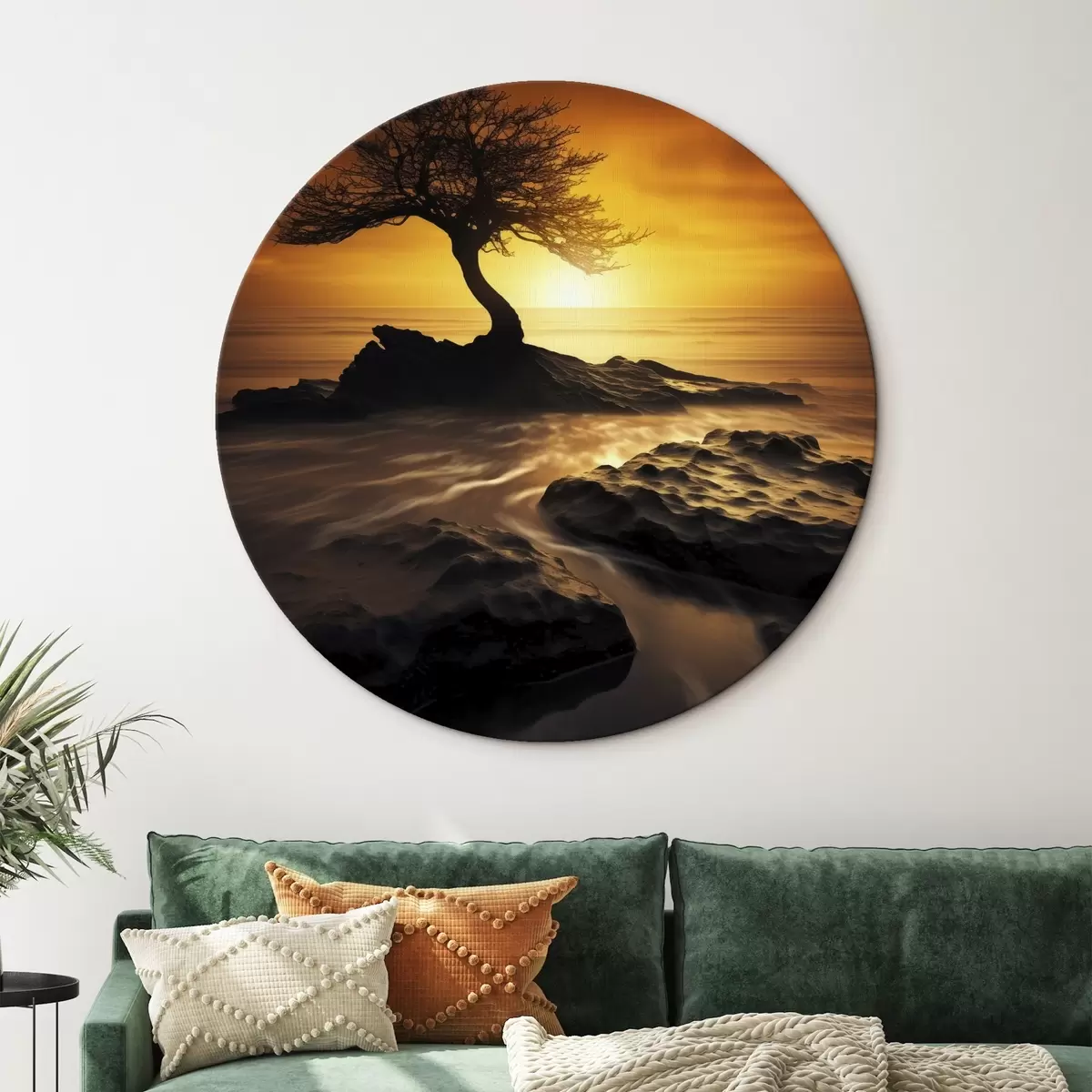 Ronde schilderijen Eenzame boom op een klif bij zonsondergang r45524