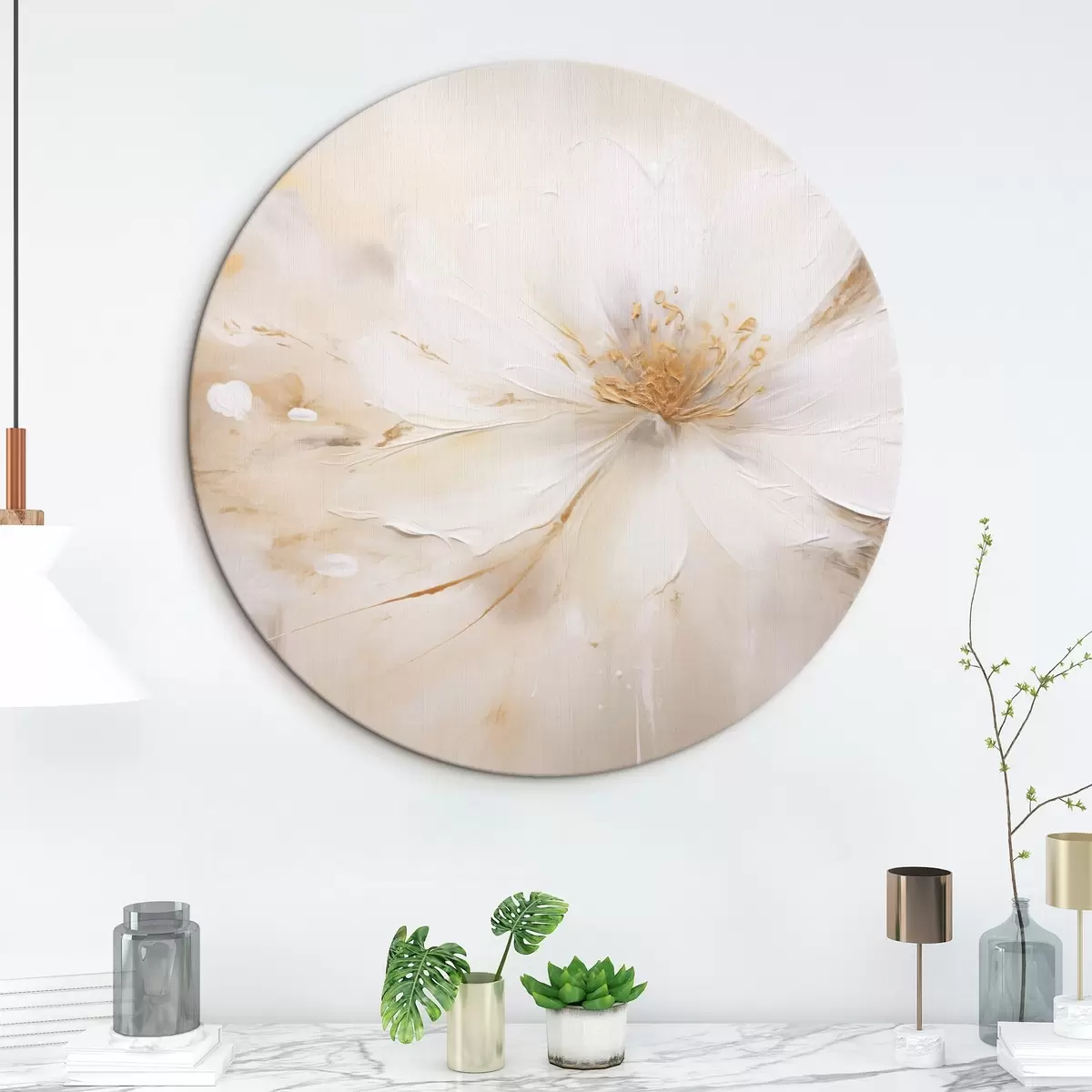 Ronde schilderijen Een lichte bloem met een geeloranje hart r45802
