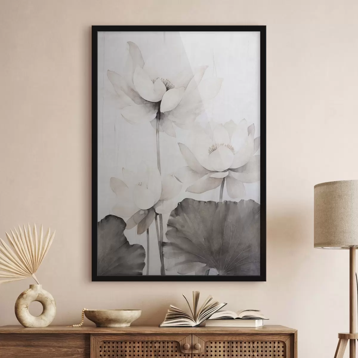 Poster Witte lotusbloemen met textuur en donkere bladeren, lichte achtergrond, minimalistisch ontwerp f45936