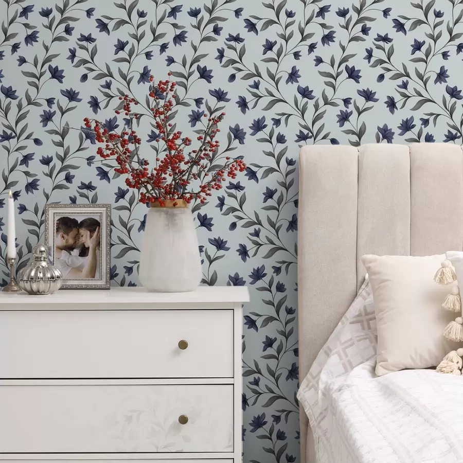 Fotobehang Blauwe klokjes op een lichtblauwe achtergrond a00622v3