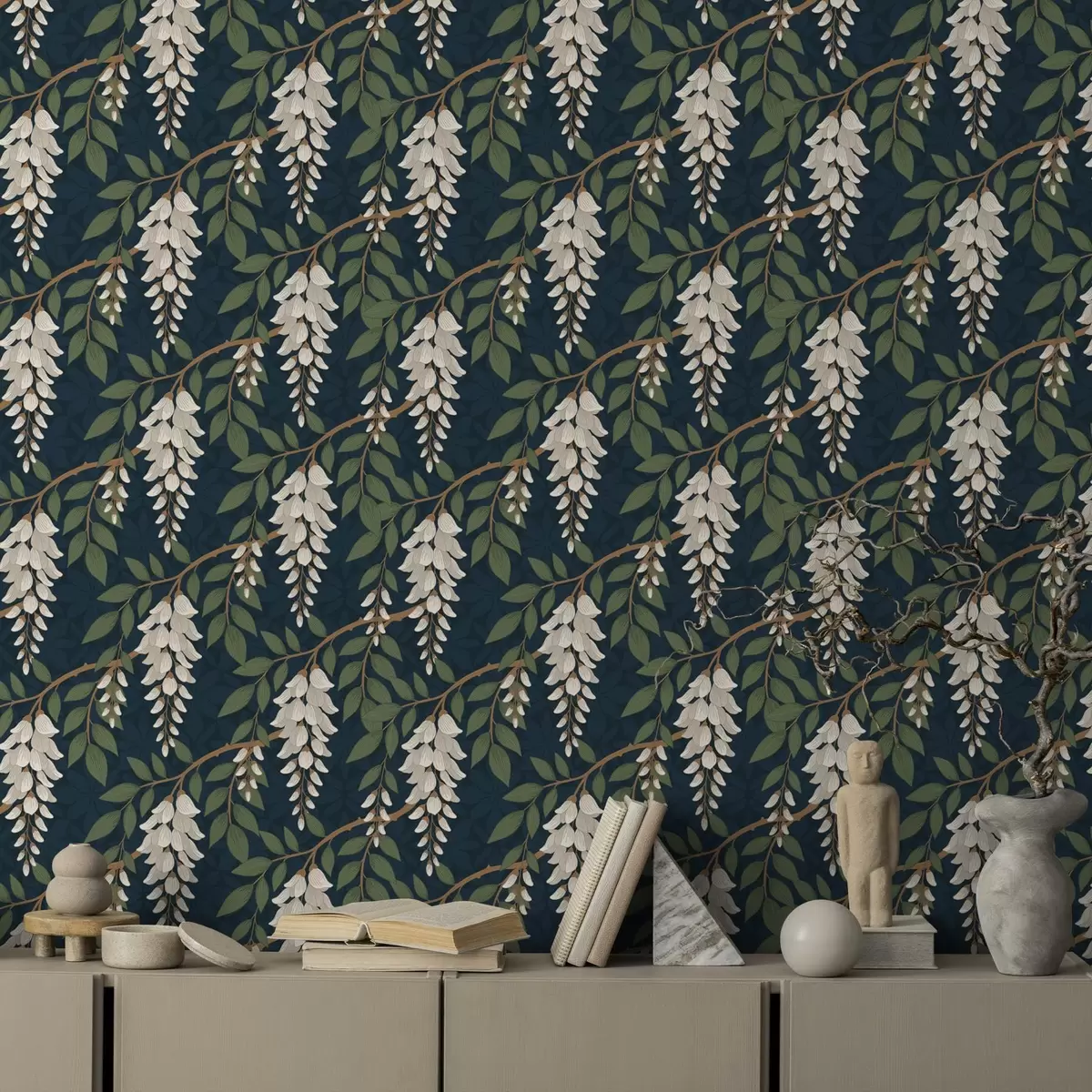 Behang Ivoorwitte blauweregen op een diepgroene achtergrond a00694v1
