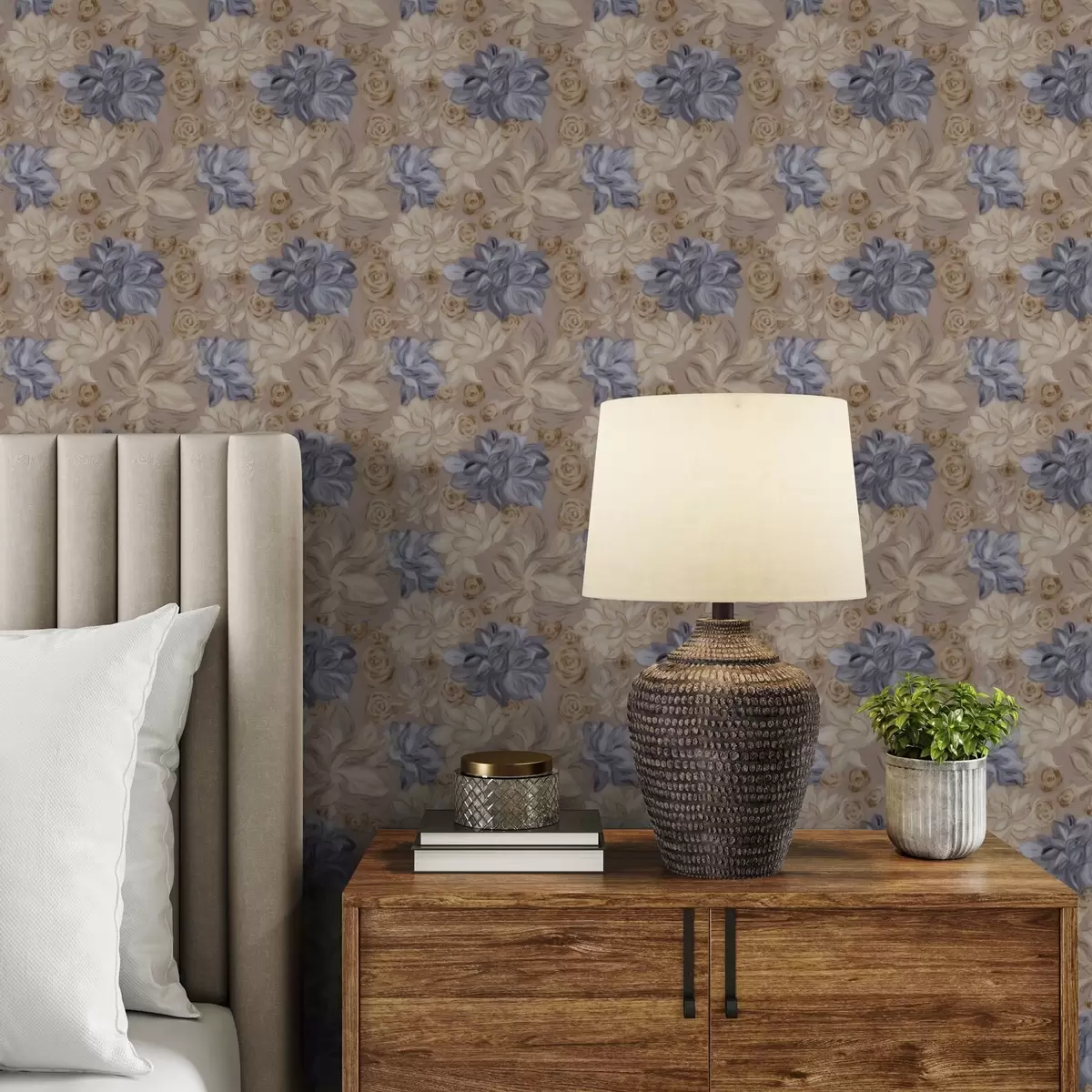 Behang Weelderige crème- en blauwe bloemen in een pastelkleurig palet a00634