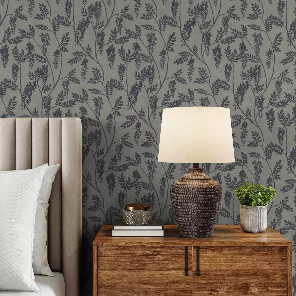 Behang Takken met donkere bloemen op een grijs-beige achtergrond a00672