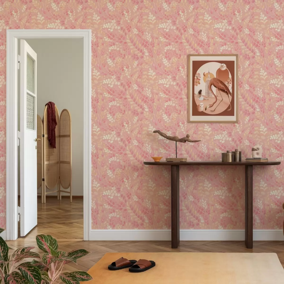 Behang Delicaat roze-perzikkleurig blad met een zachte glans a00799