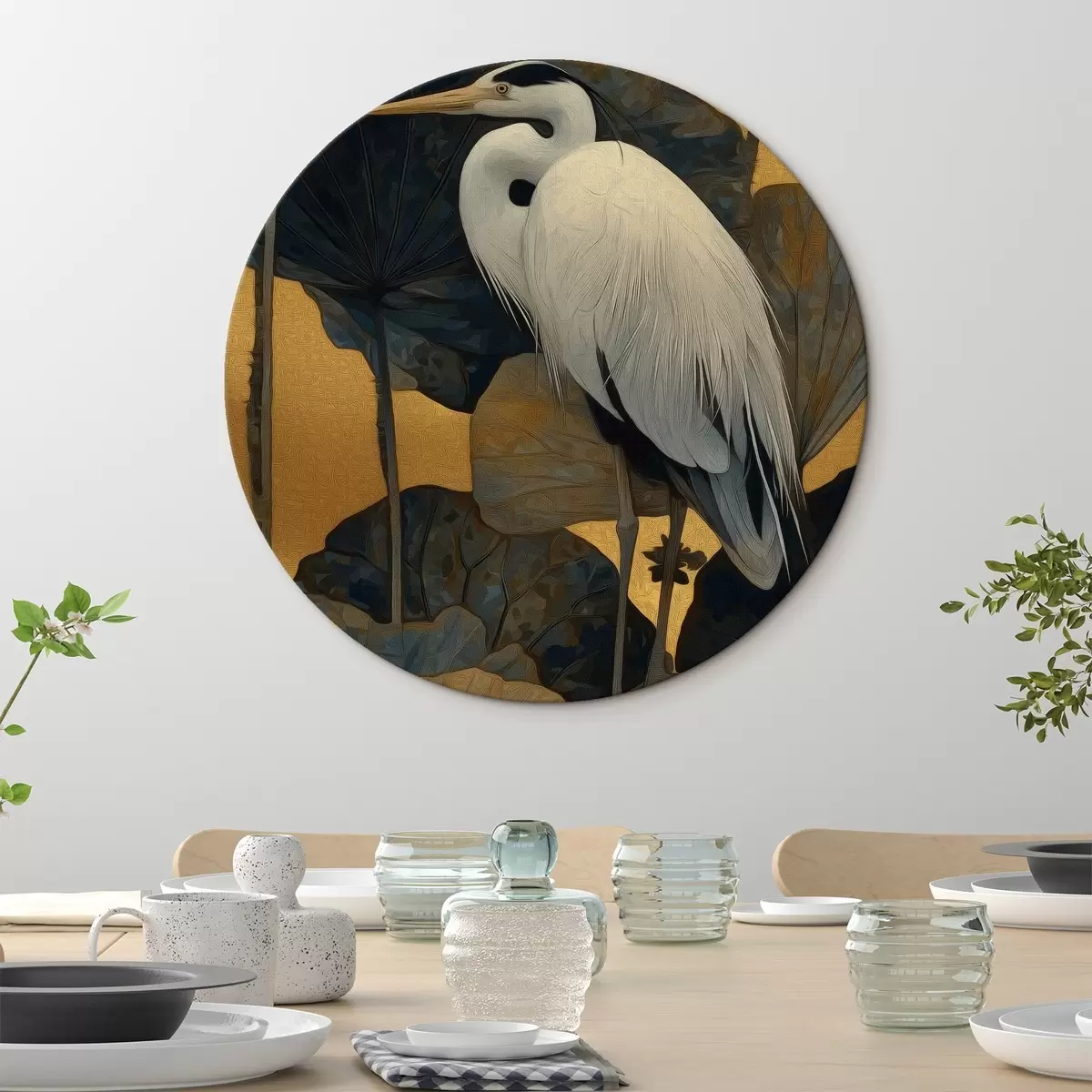 Ronde schilderijen Witte reiger tussen grote bladeren op een warme achtergrond r46147