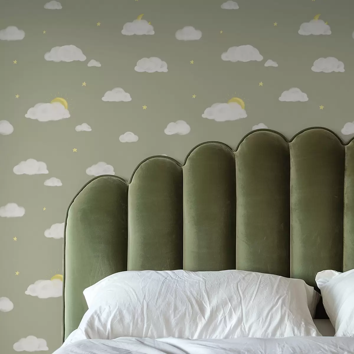 Behang Zachte wolken, sterren en zon op een groengrijze achtergrond a00652v1