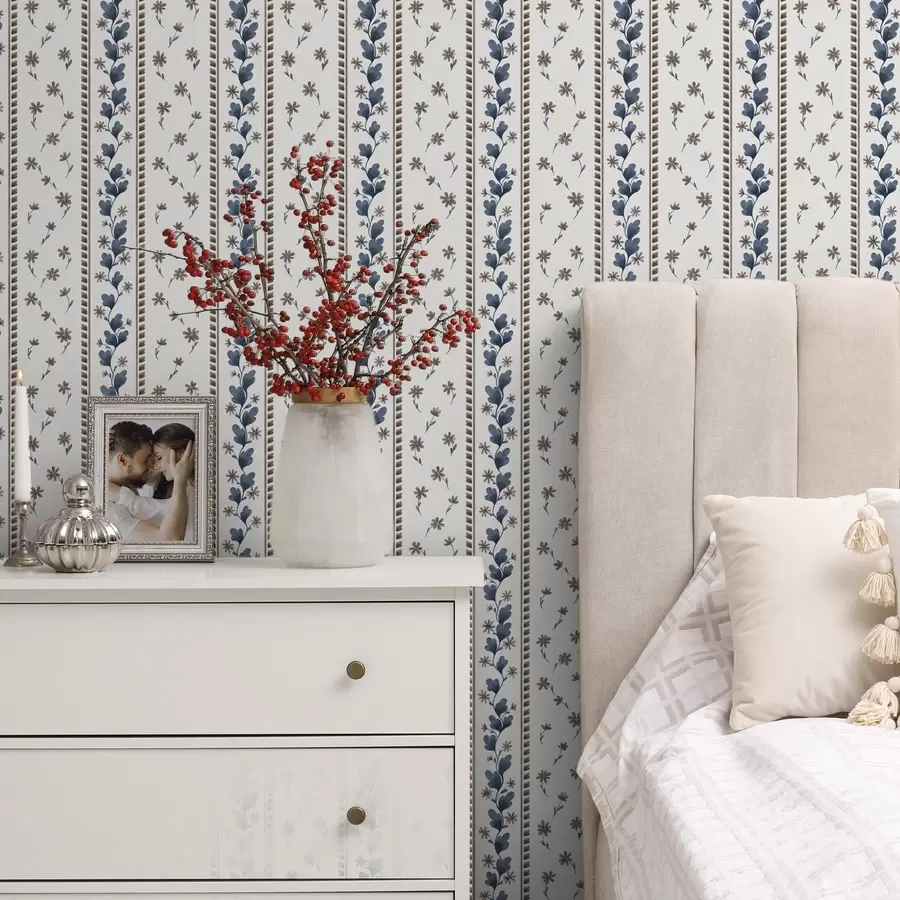 Fotobehang Verticale bloemenstrepen in blauwbruine tinten a00811v2