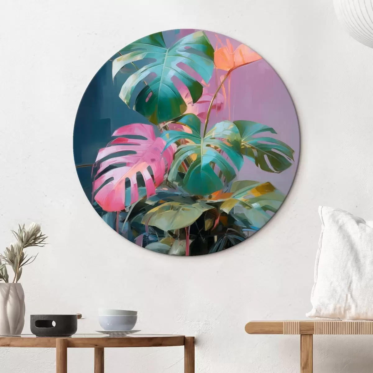 Ronde schilderijen Abstracte monstera-plant met roze en groene bladeren, levendige kleuren, tegen een wazige achtergrond r46287