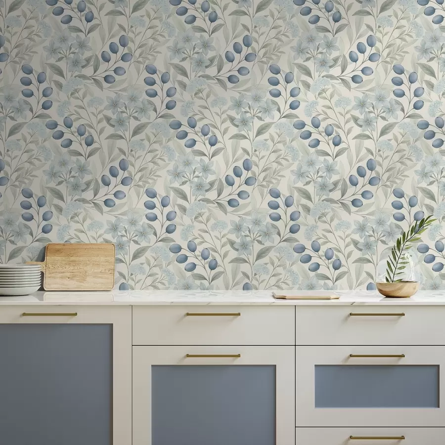 Fotobehang Blauwe bessen en lichte bloemen op ivoor a00872