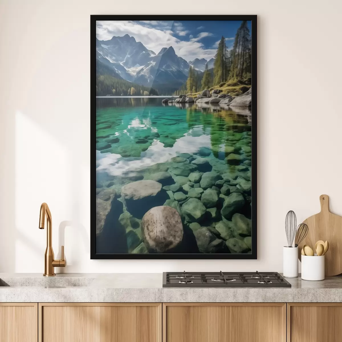 Poster Smaragdgroen bergmeer met rotsen eronder en torenhoge bergtoppen f46515