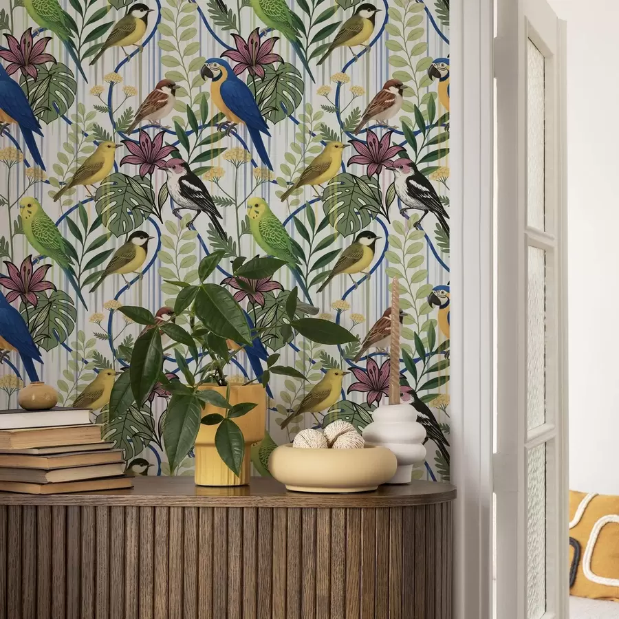 Fotobehang Heldere exotische vogels tussen tropisch groen a00887