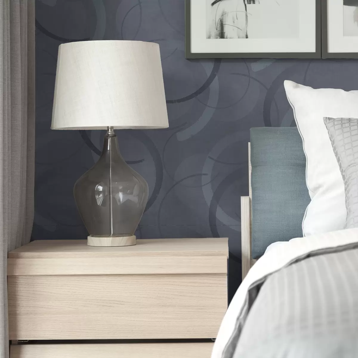 Behang Halve cirkels en zachte cirkels in een koel grijsblauw kleurenpalet a00980