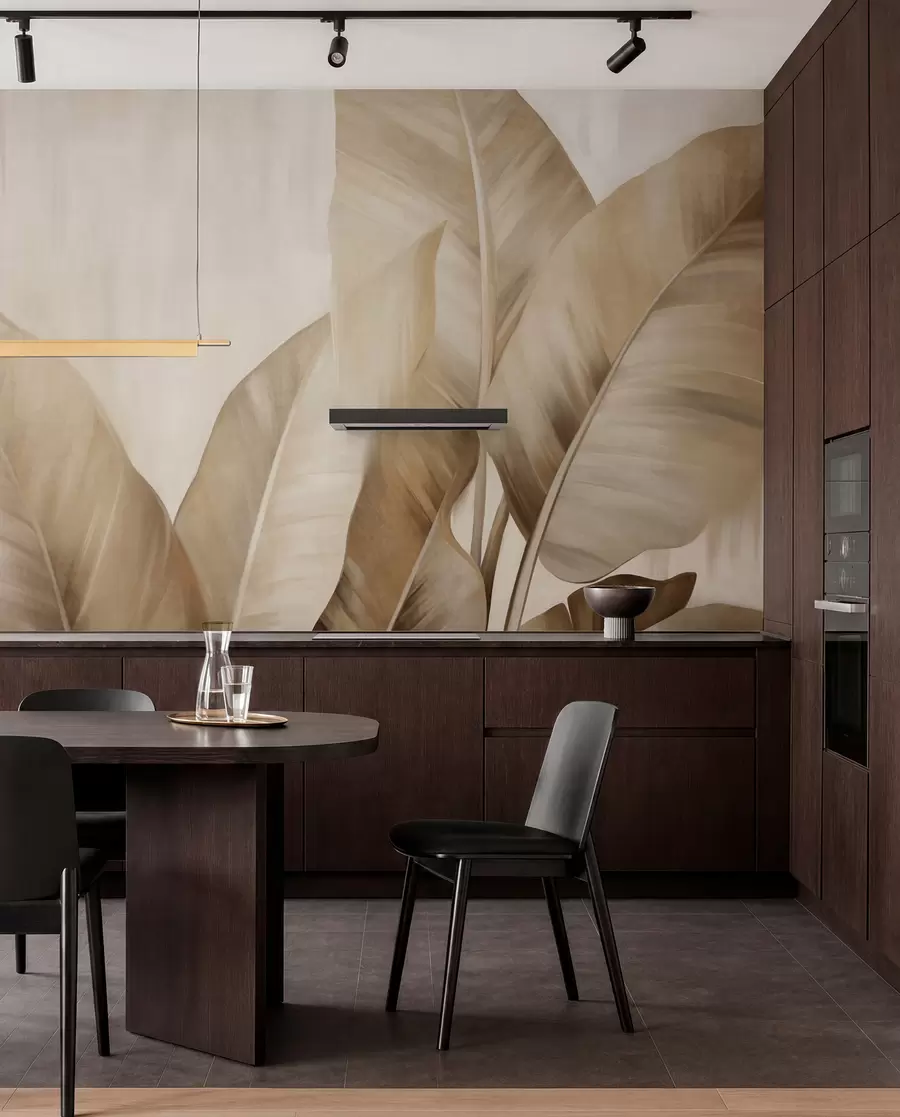 Fotobehang Getextureerde grote, lichtbruine bananenbladeren tegen een lichtbeige achtergrond, met een zachte en minimalistische esthetiek w09586