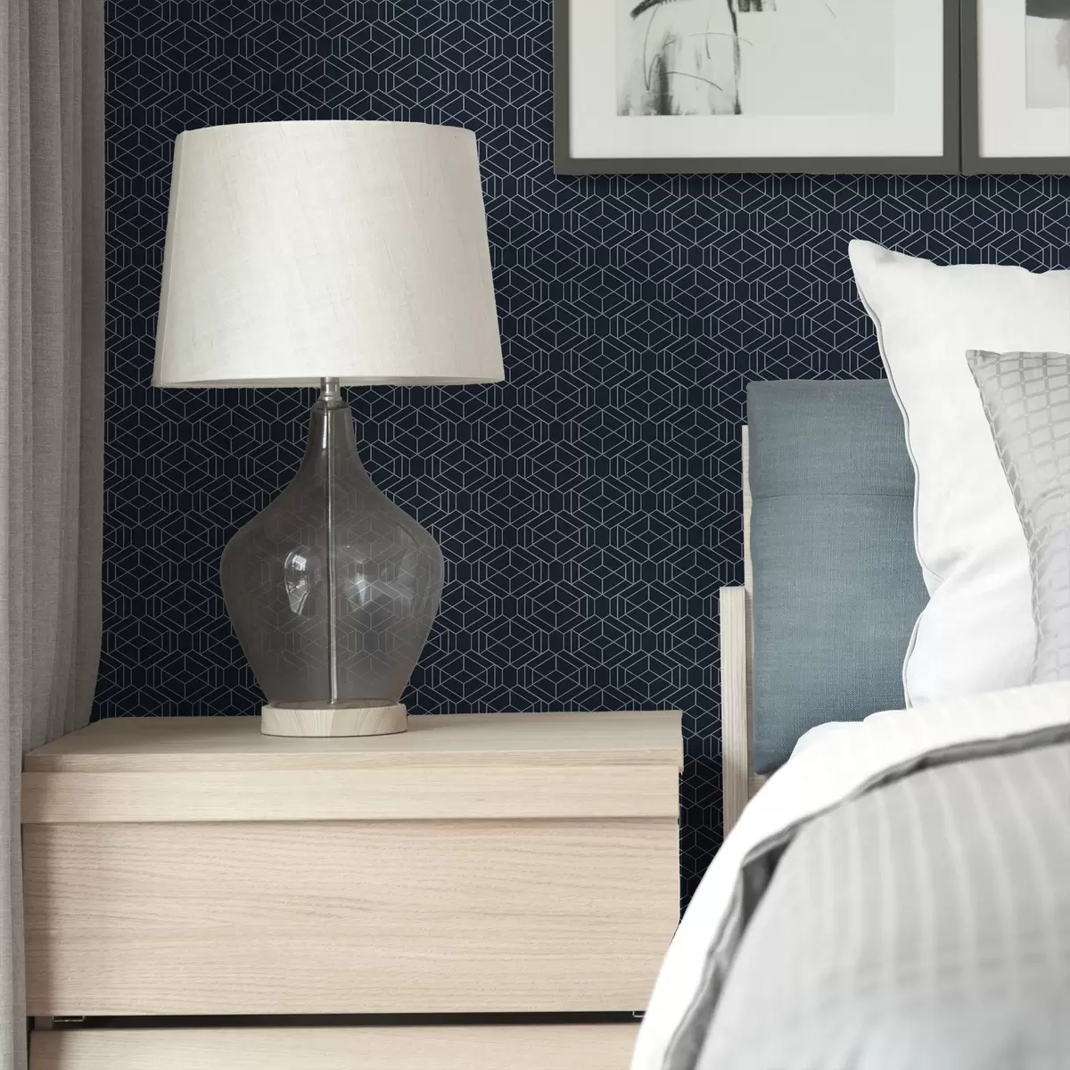 Behang Donkerblauw geometrisch raster van kubussen a01066v1