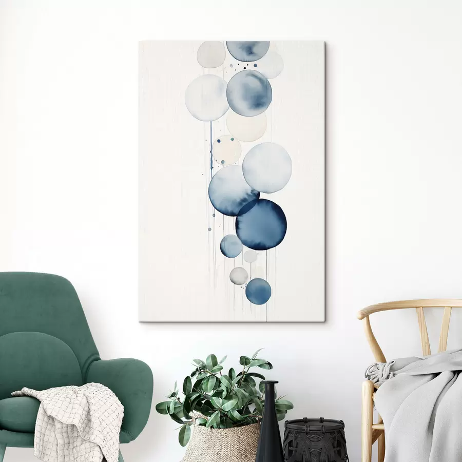  Schilderijen Abstracte blauwe en witte waterverfcirkels met verschillende afmetingen en textuur, tegen een witte achtergrond s47020