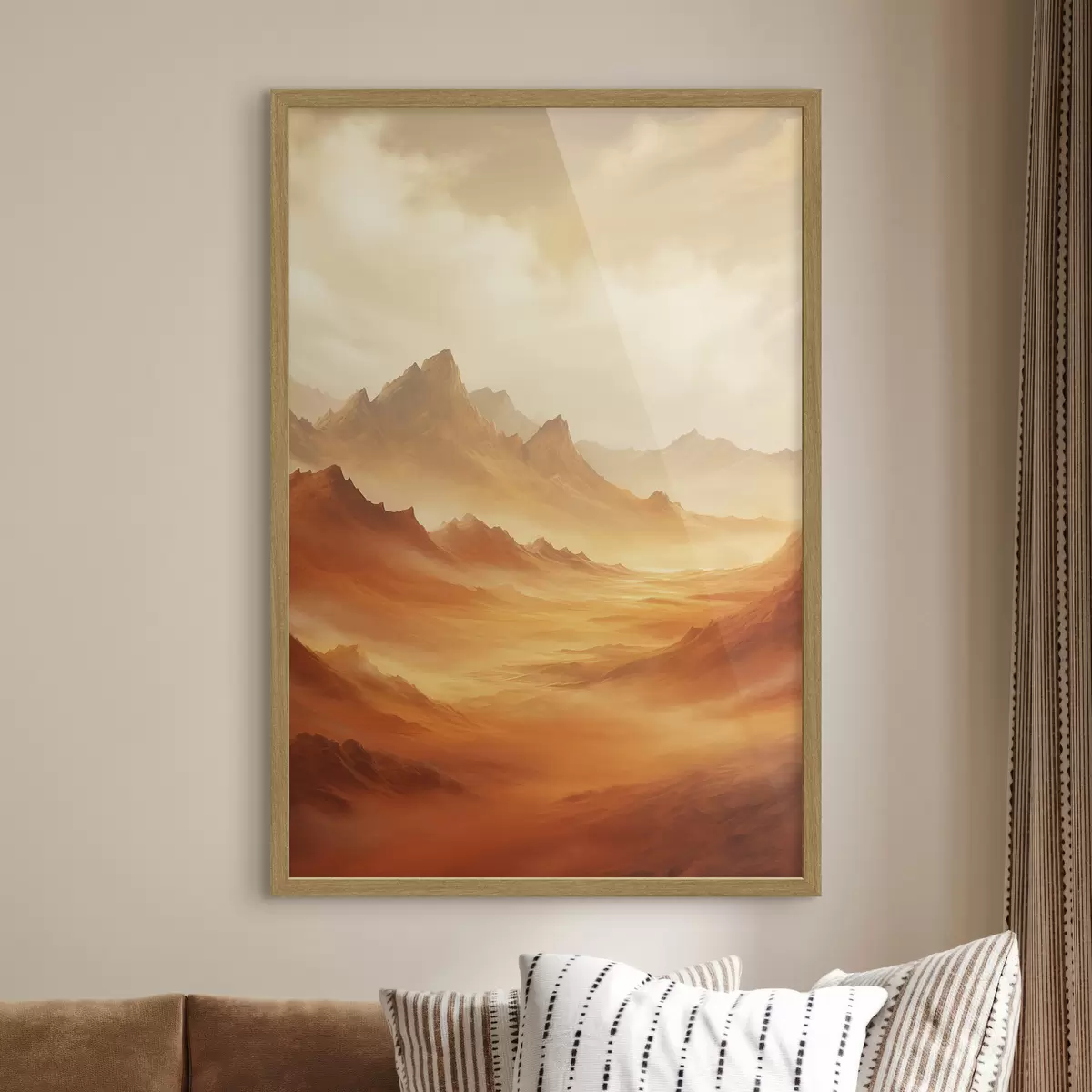 Poster Een uitgestrekt, oranje woestijnlandschap met torenhoge, rotsachtige bergen onder een wazige, zonovergoten hemel met dunne wolken f47029
