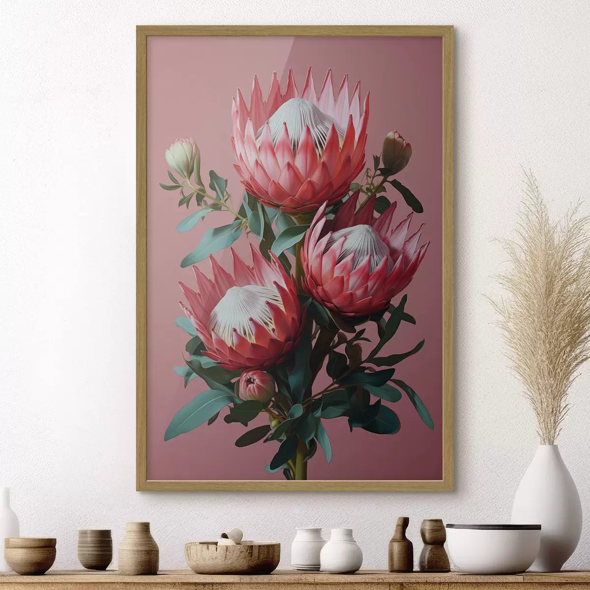 Poster Protea-boeket met rode bloemblaadjes en groen blad op een roze achtergrond f46946