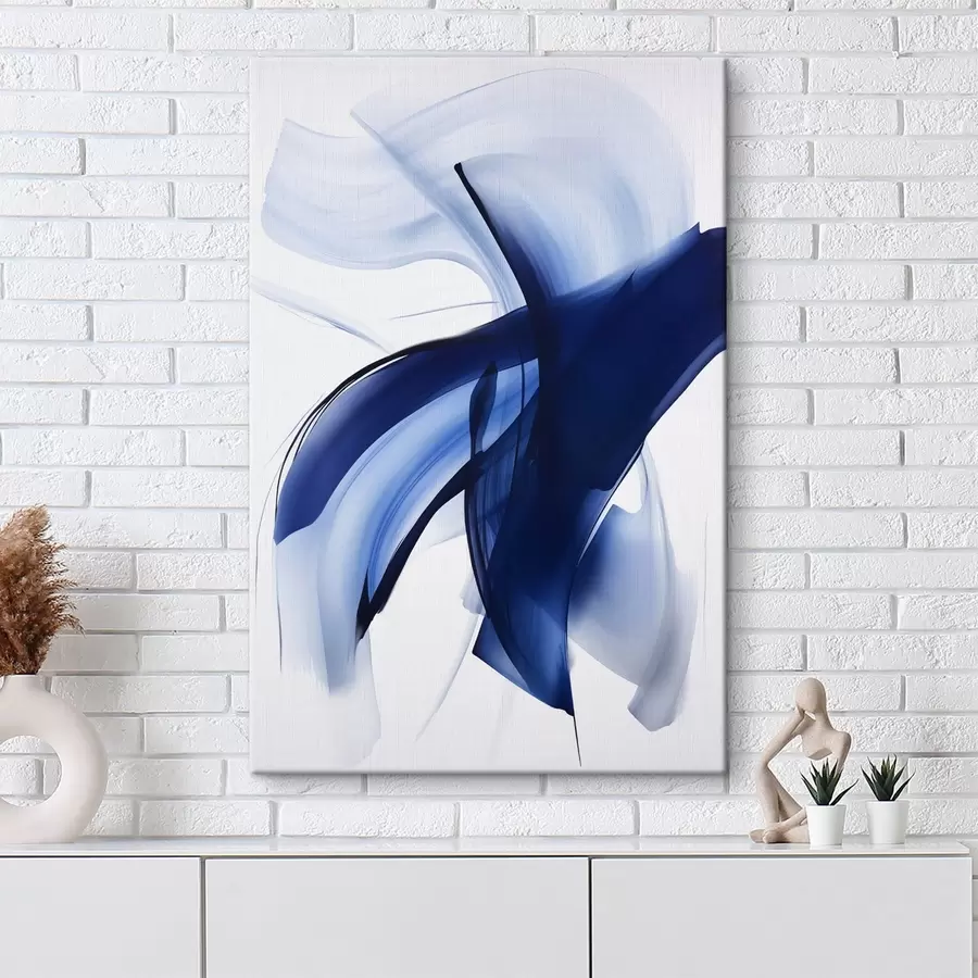  Schilderijen Abstracte blauwe penseelstreekachtige vormen met vloeiende lijnen en rondingen tegen een witte achtergrond, moderne kunst s47429