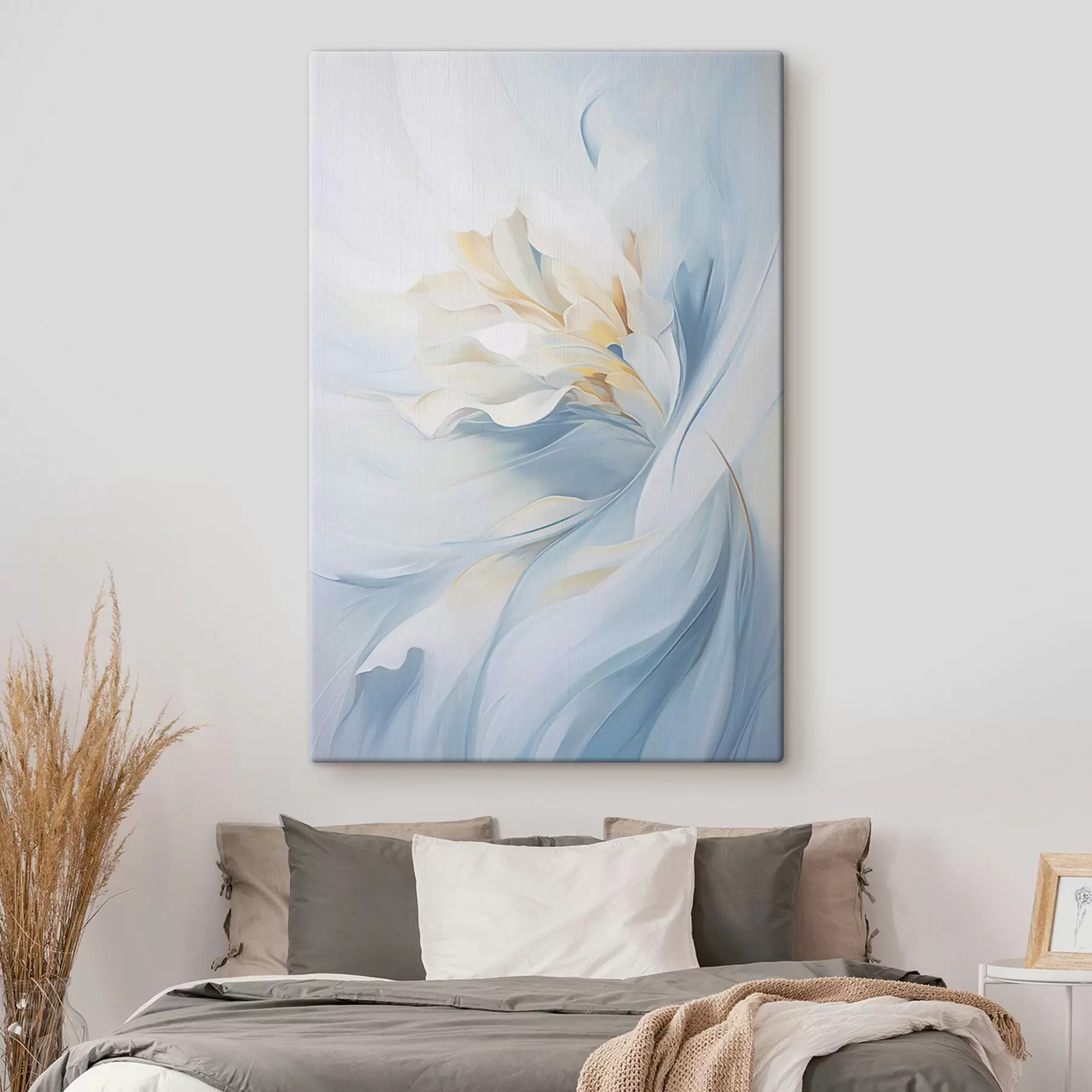  Schilderijen Abstracte, delicate, doorschijnende bloemblaadjes die naar binnen wervelen met zachte verlichting en een schilderachtige textuur. s47436