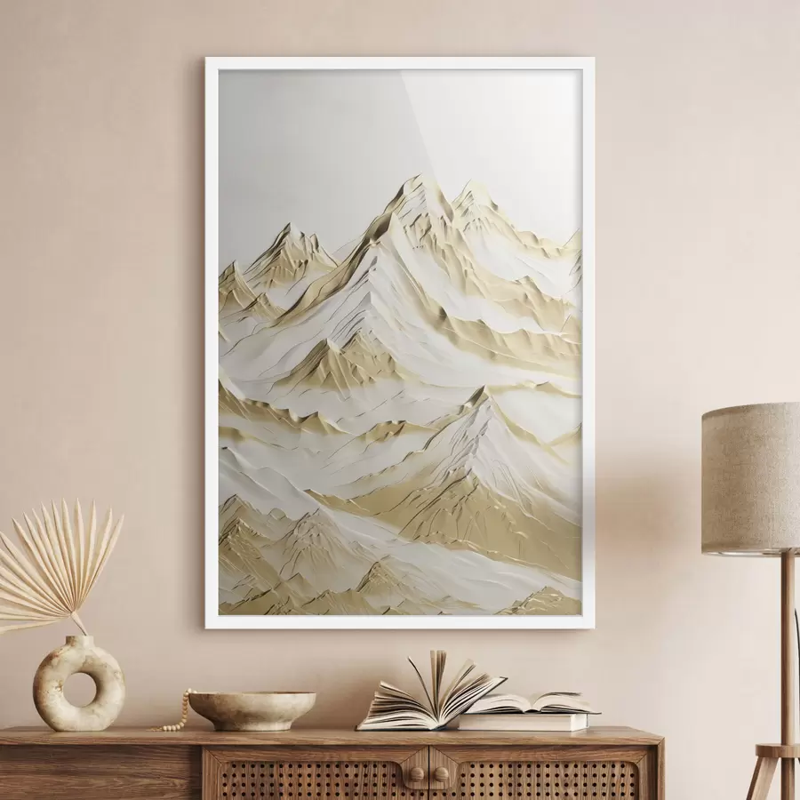 Fotobehang Een landschap van gele, met sneeuw bedekte bergen met scherpe toppen en diepe valleien onder een heldere hemel. f47420