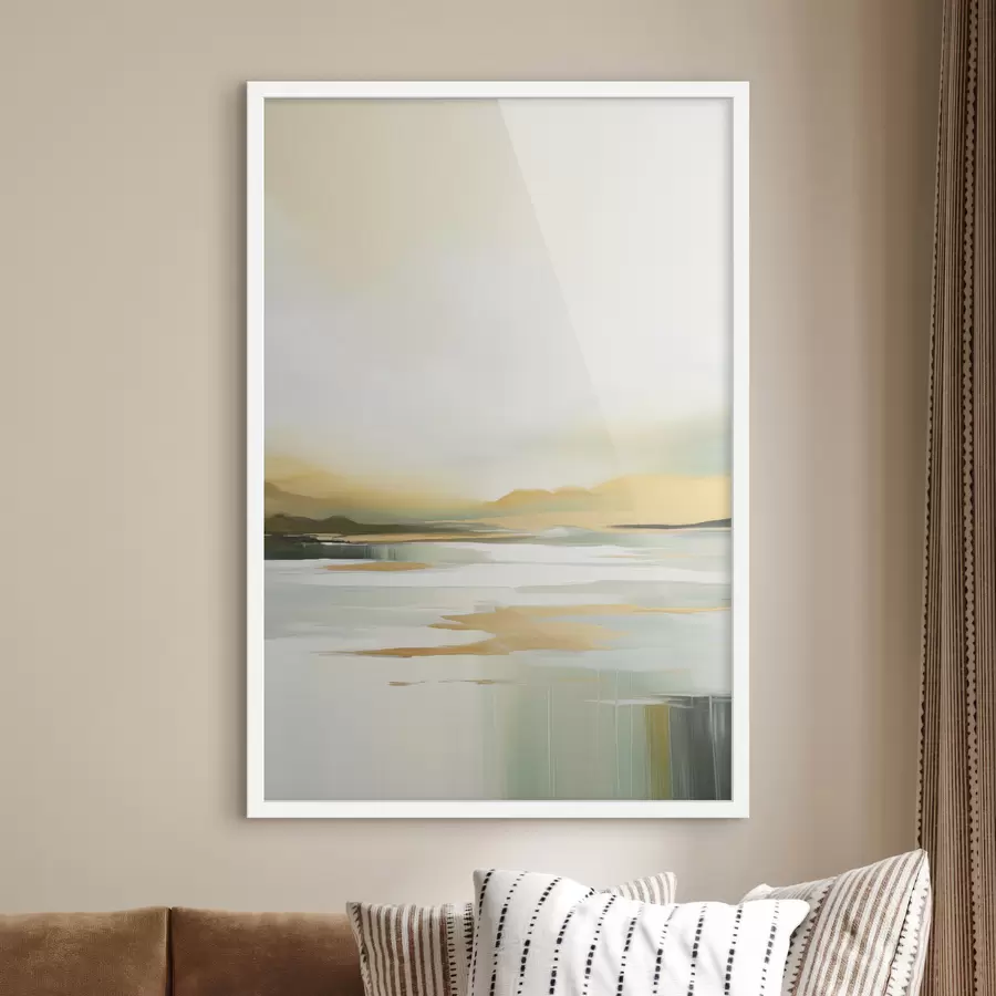 Fotobehang Abstract landschap met gele en groene tinten, water dat de lucht en verre bergen weerspiegelt, bleke, wazige lucht f47439