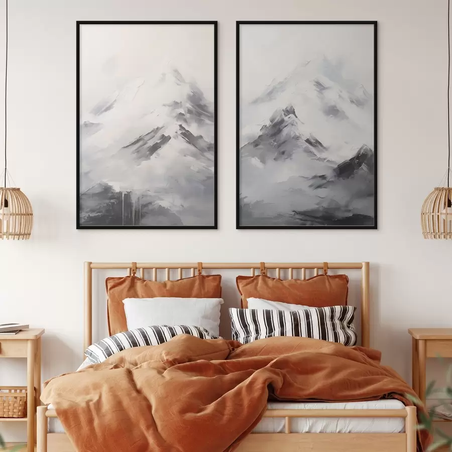 Fotobehang Besneeuwde bergtoppen met grijze schaduwen, grijze lucht, penseelstreken, gestructureerd, minimalistisch d00822