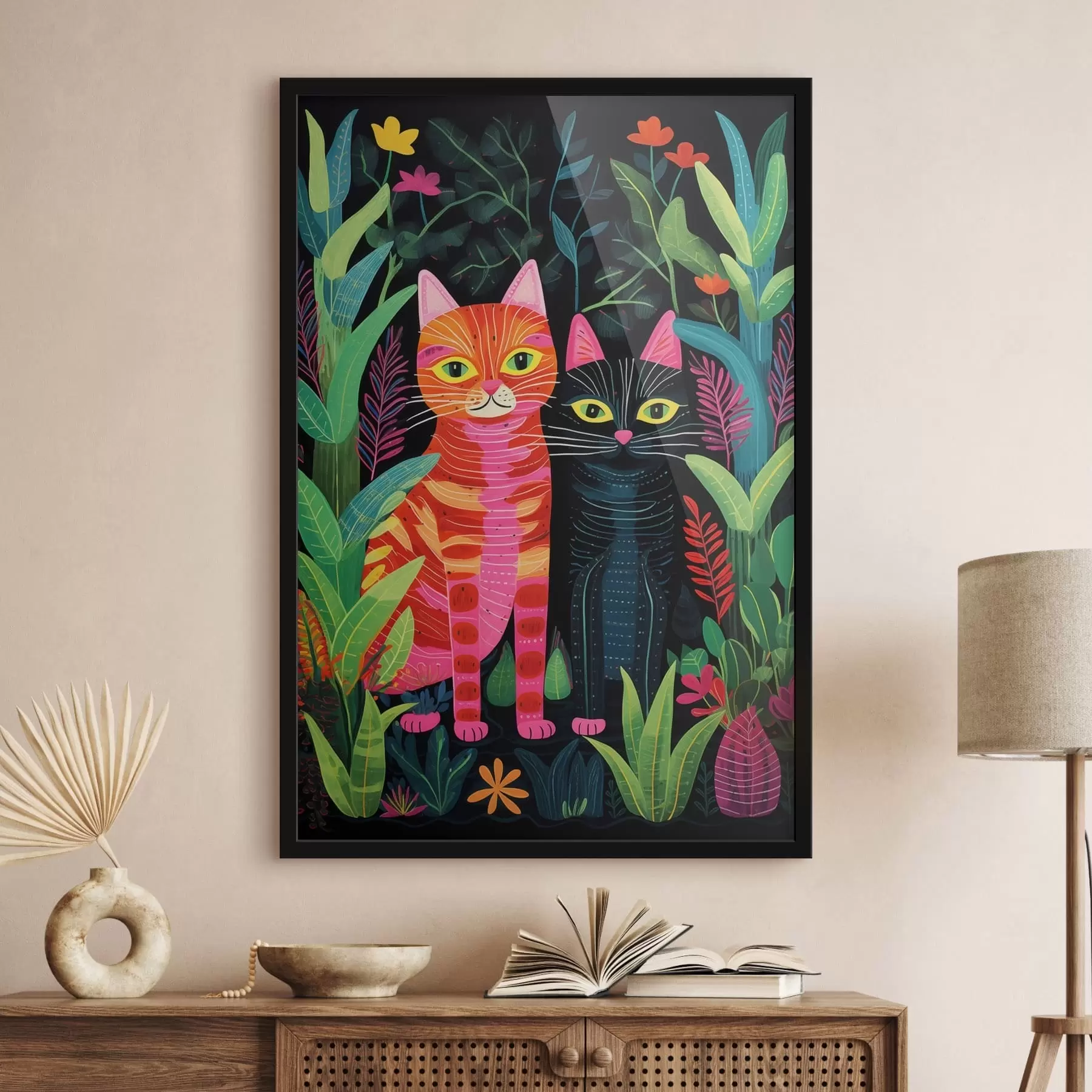 Fotobehang Twee gestileerde katten tussen levendige planten f47298