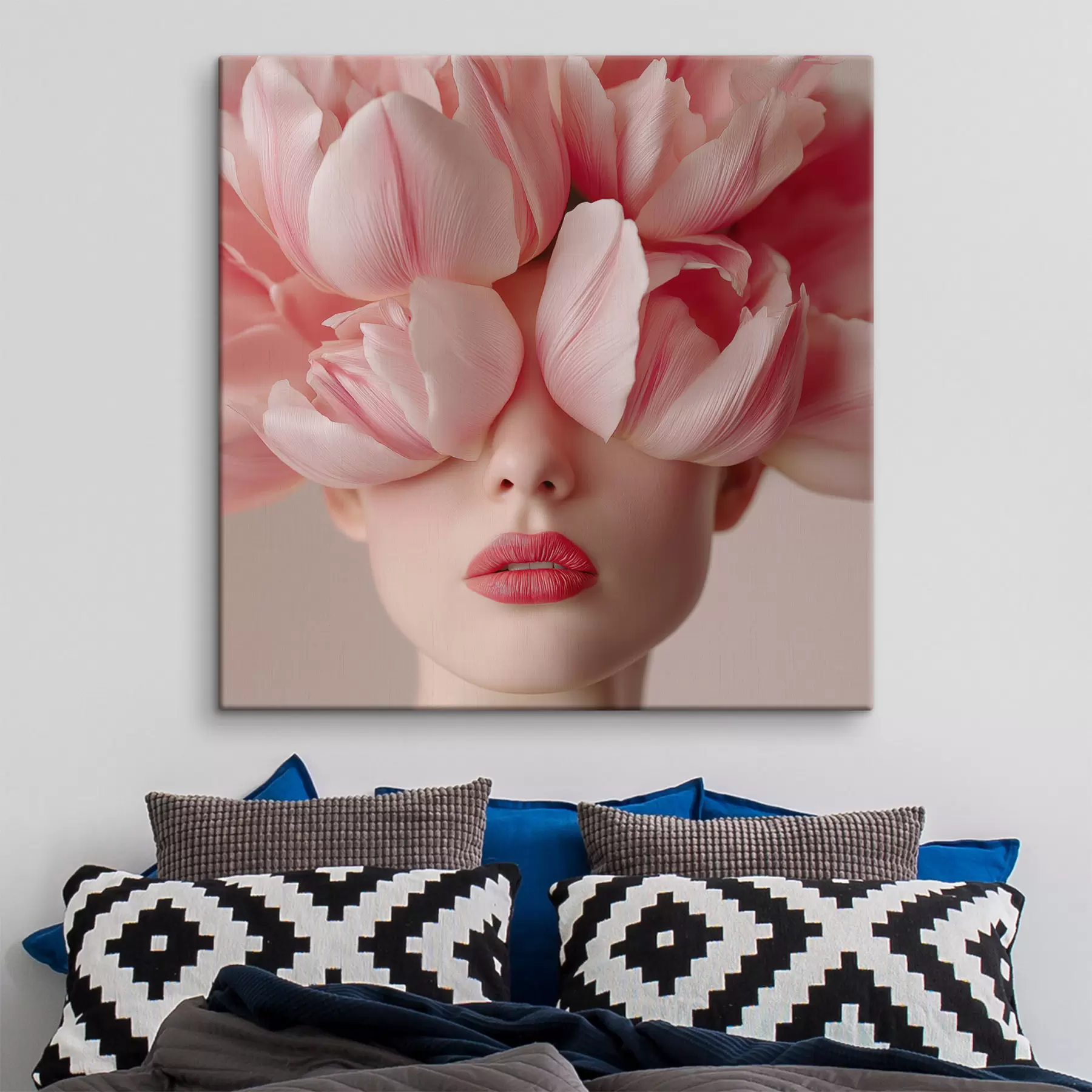  Schilderijen Vrouwelijk portret met roze bloemblaadjes s47920