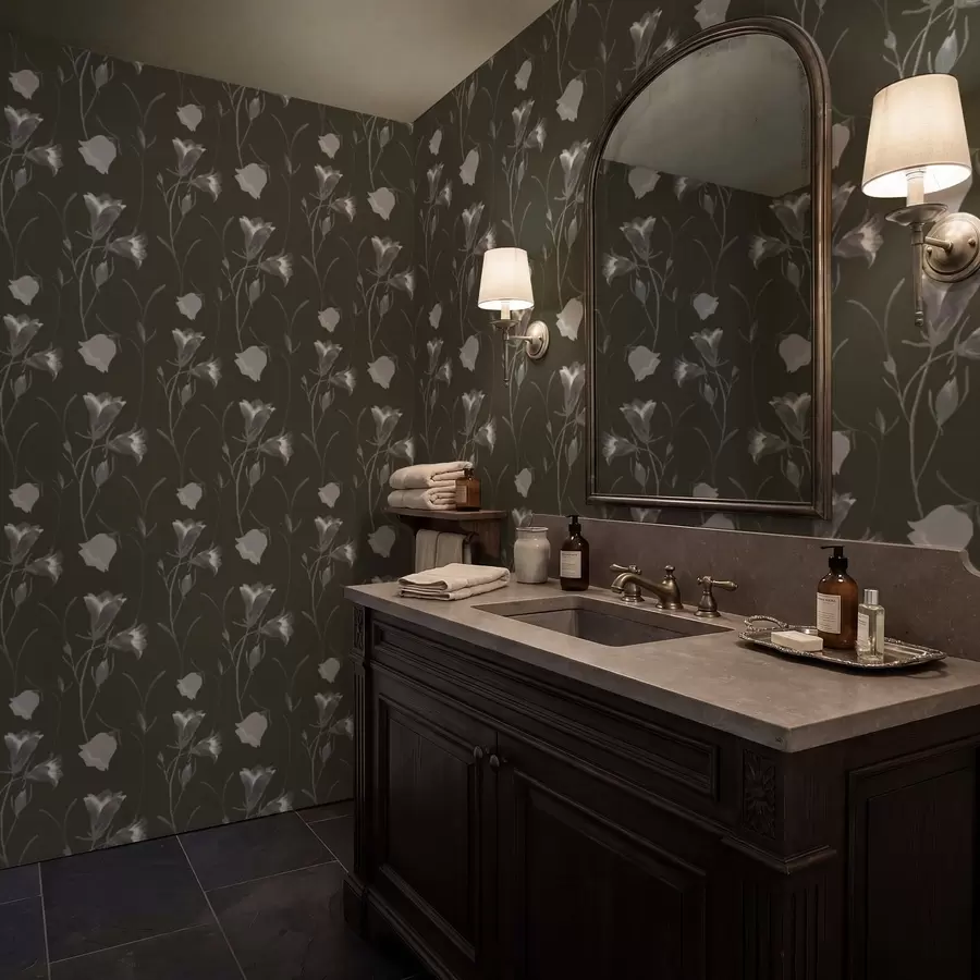 Fotobehang Grijze klokjesbloemen op donkere achtergrond a01119v1