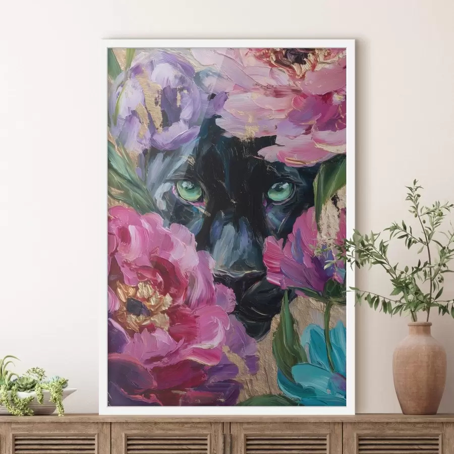 Fotobehang een zwarte panter gluurt tussen de pioenrozen f47936