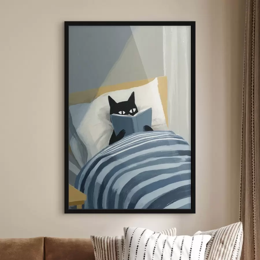 Fotobehang Minimalistische platte illustratie van een zwarte kat die een boek leest in bed. f48117