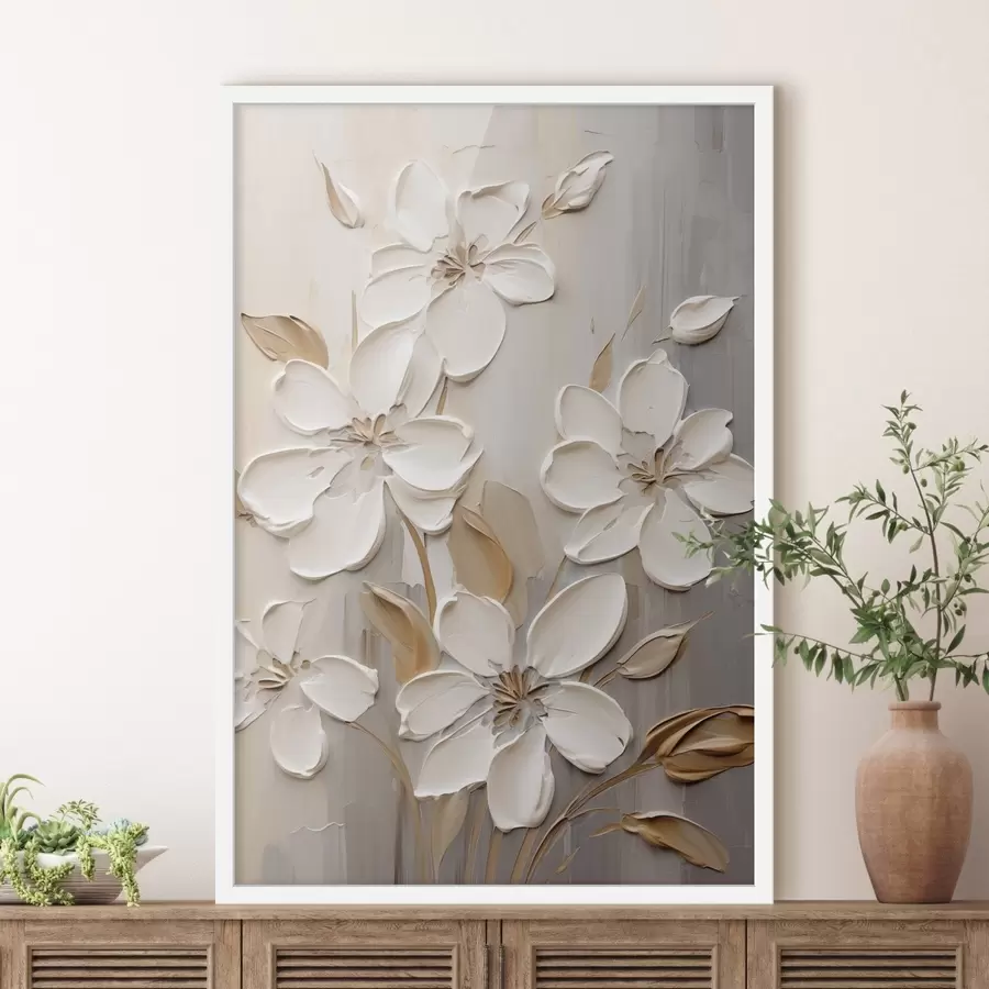 Fotobehang Abstracte witte bloemen met gestructureerde bloemblaadjes, tegen een neutrale achtergrond met subtiele penseelstreken. imitatie f47874
